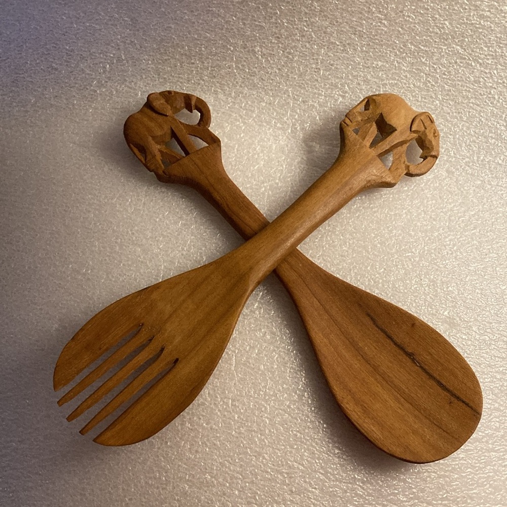 Vintage Hand Carved Wooden Elephant Spoon And Fork Salad Tossing Utensil Set